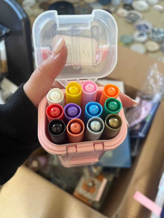 Rechizite de vanzare