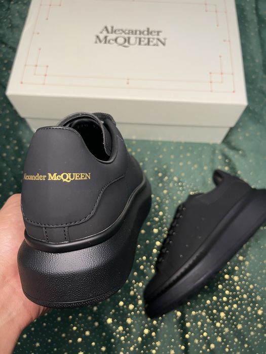 Alexander McQueen Black
