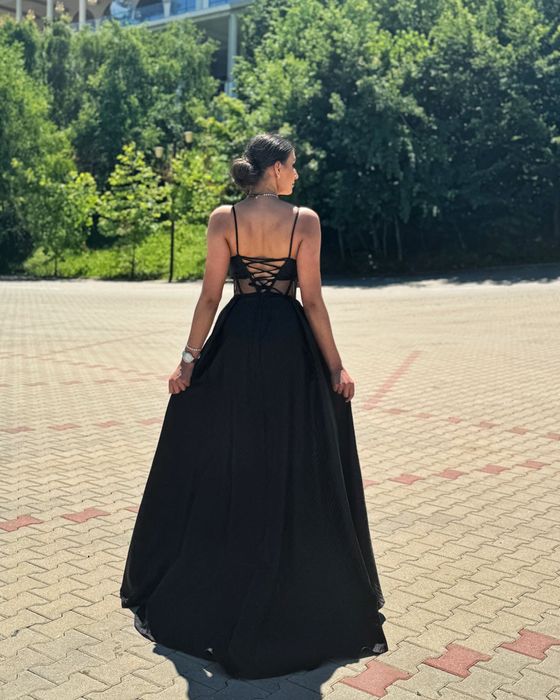 Rochie neagră lungă