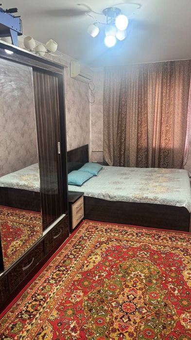 Шахар марказида жойлашган 4 хонали квартира ижарага берилади