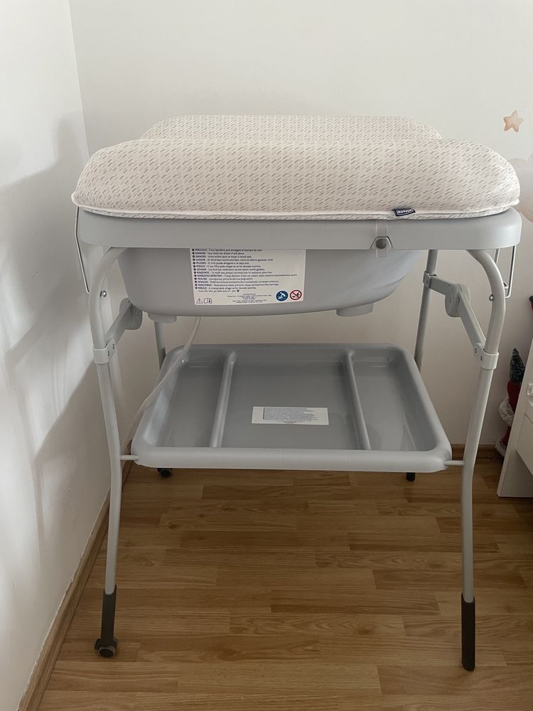 Cadita cu masa de infasat Chicco, Dots, 0luni+
