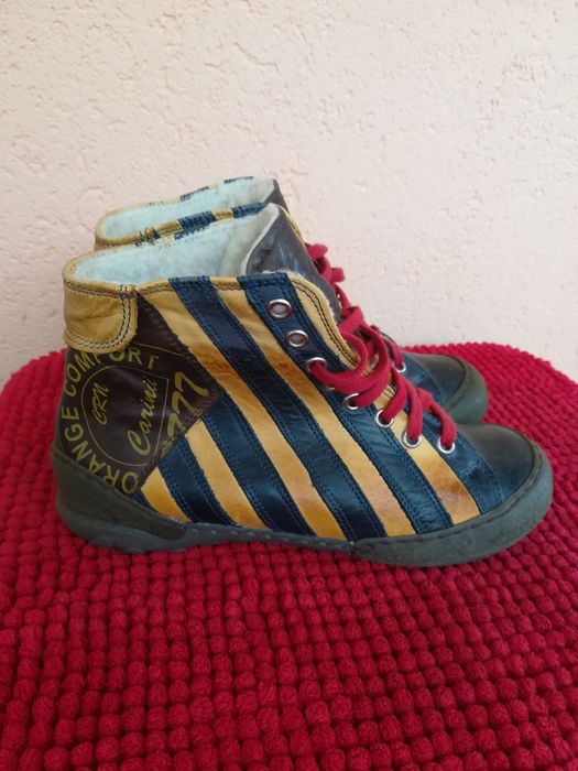 Ghete Carinii Italia nr 36 piele dama