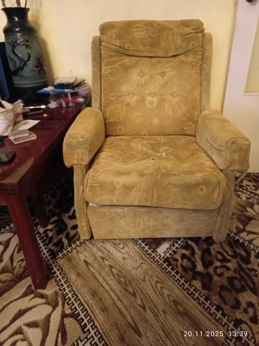 Мягкая мебель б/у