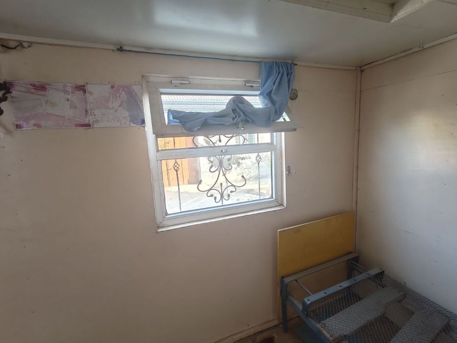 Vagon sotiladi holati yaxshi rasmda kurin turibdi