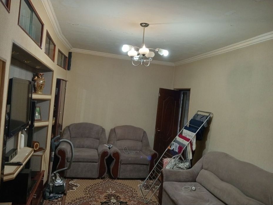 ПРОДАЁТСЯ 3х комнатная Феруза Экобазар 77 серия №Р532