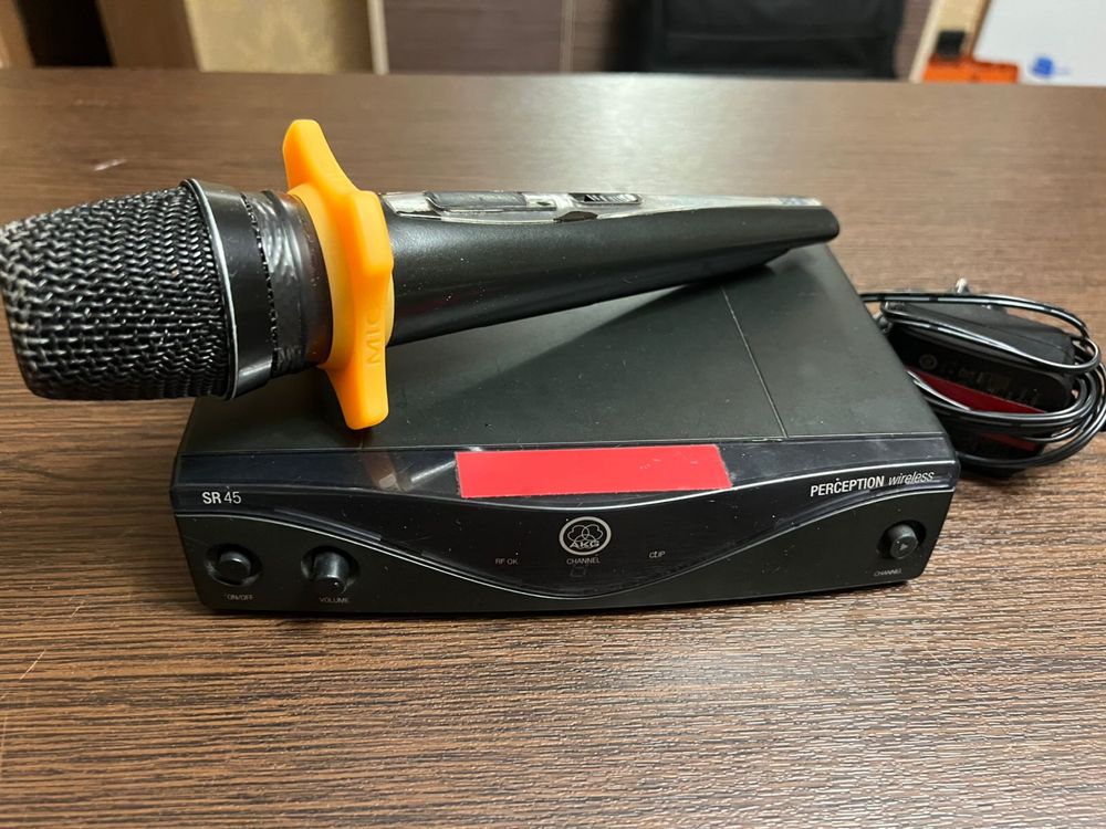 Продам микрофон AKG Sr 45