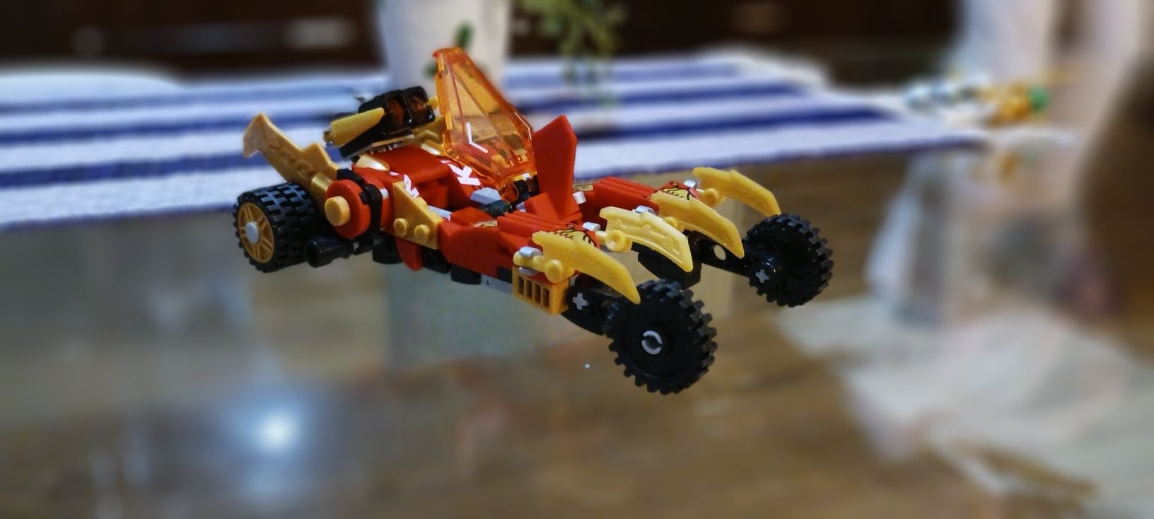 Lego ninjago кола с фигурки