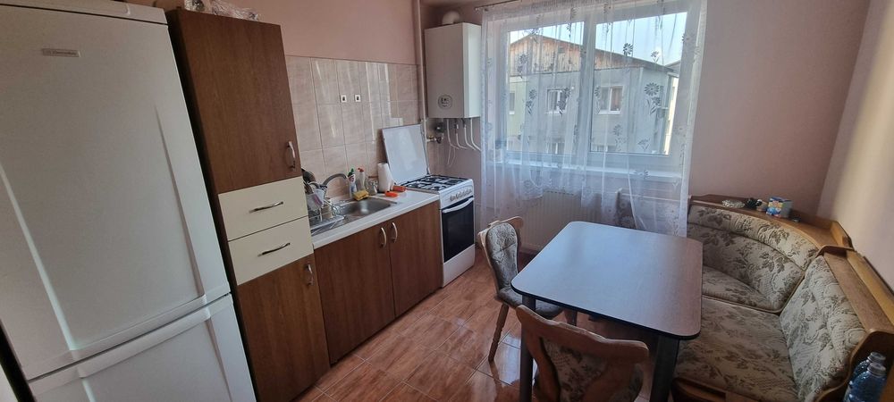 Inchiriez apartament 2 camere