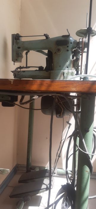 Пуговичная машинка