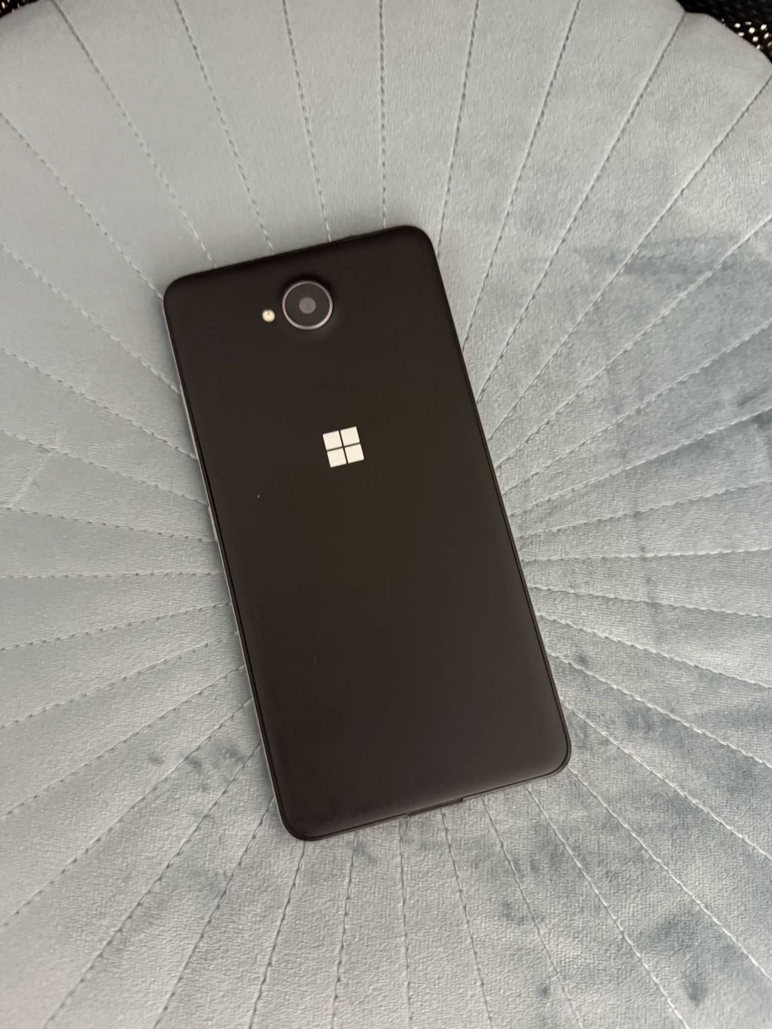 Telefon Nokia Microsoft Lumia 650 Windows 10 functional in orice retea