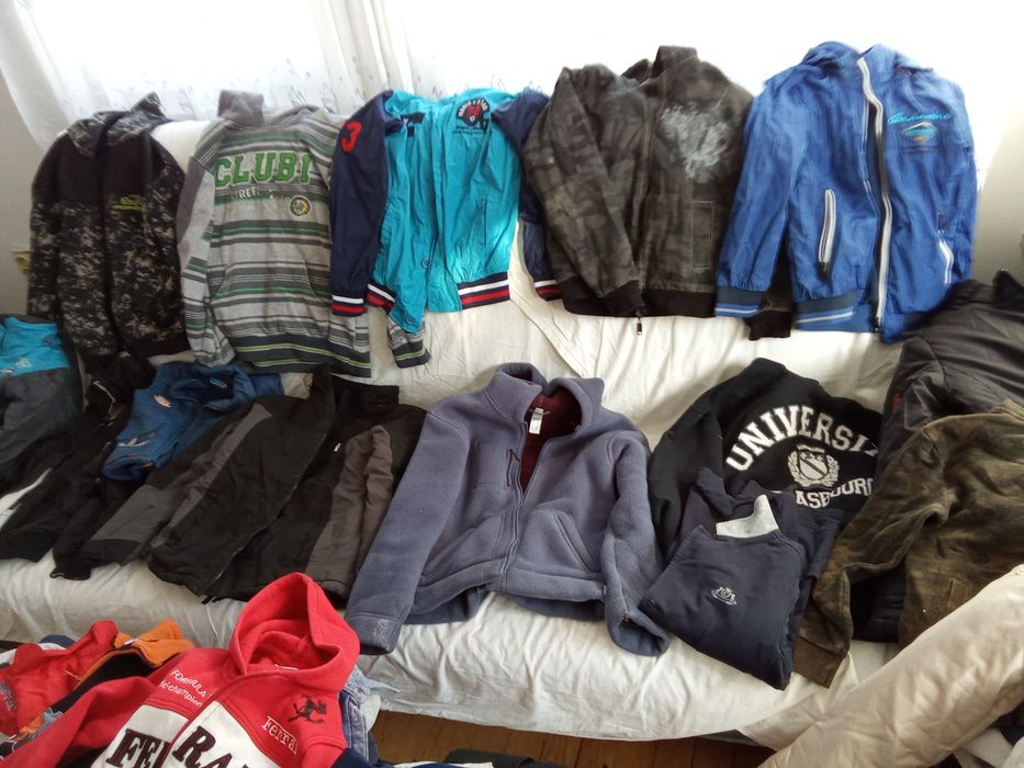 Много дрешки модерни