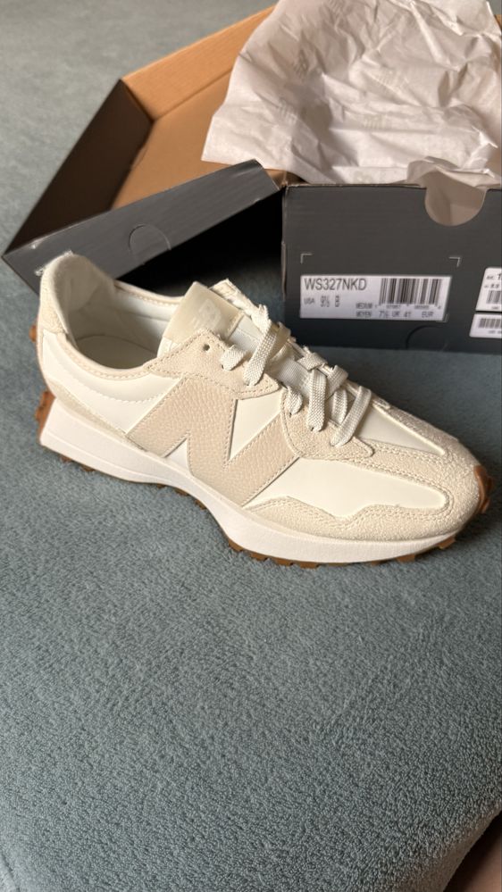 New Balance 327 бежови 41 номер нови