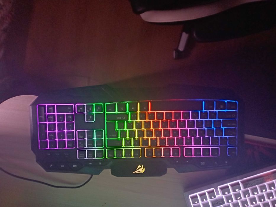 Продавам gaming клавиатура