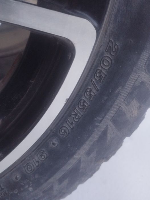 Продам только шины без дисков р16 цена за 4 шины