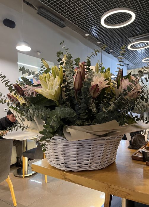 Шикарные цветы за  пол цены!!