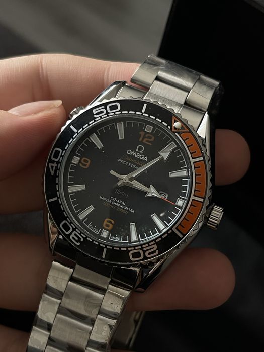 Ceas barbatesc nou, cu eticheta