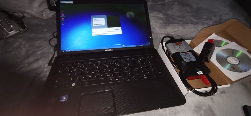 Laptop cu Diagnoză Auto Profesională – Gata de Folosit