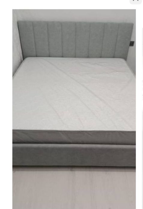 Продам кровать с матрасом