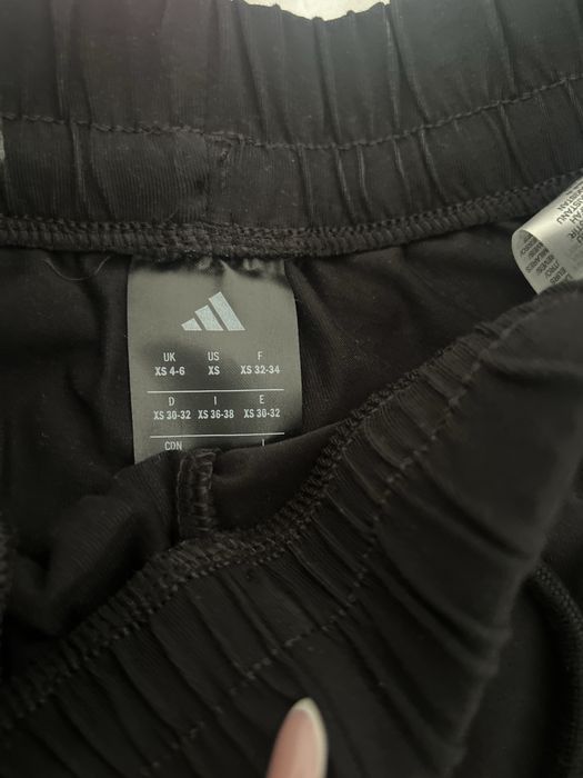 Къси панталонки Adidas