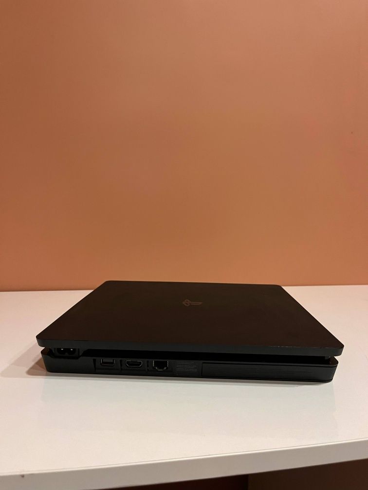 PlayStation slim 512 GB