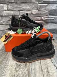 39 Nike Sacai Black