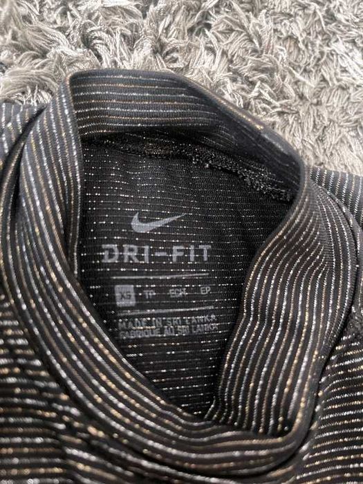 Bluză sport Nike originala (marime XS)
