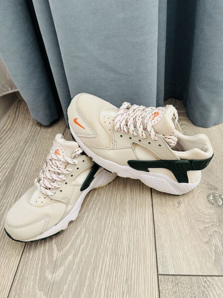 Adidasi Nike Huarache 36