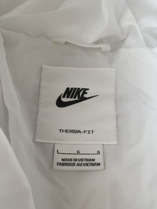 Бяло дълго яке Nike