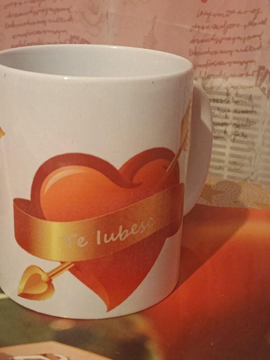 Cană personalizata cu inimioară