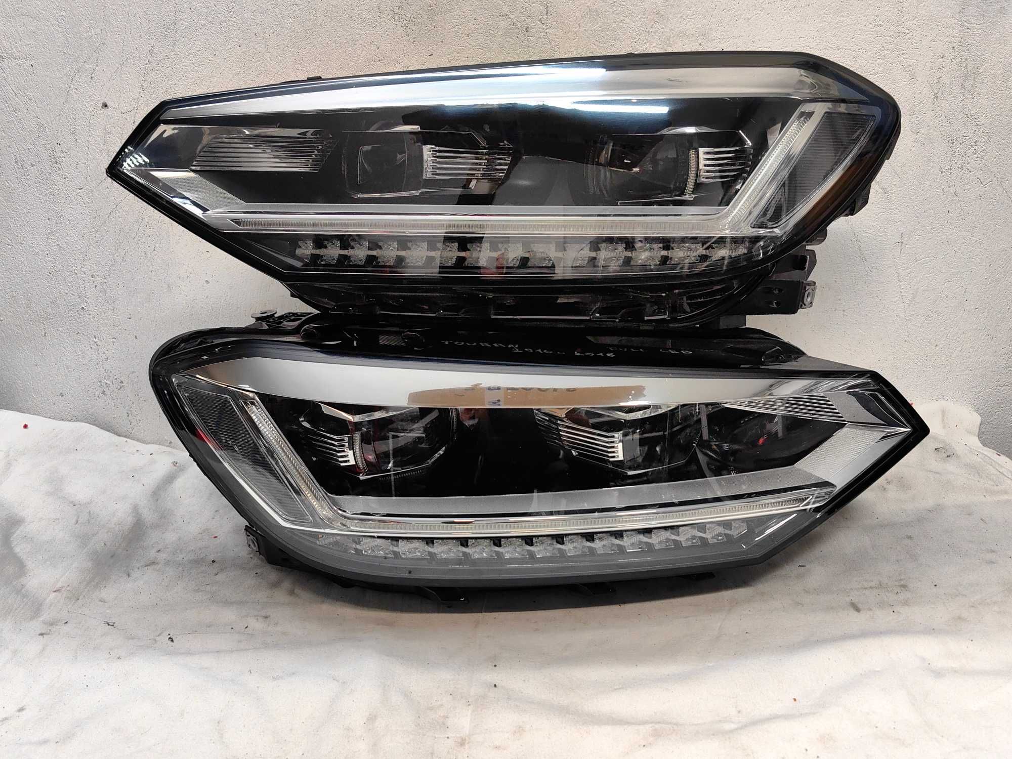 Оригинални  фарове  Vw Touran Full Led