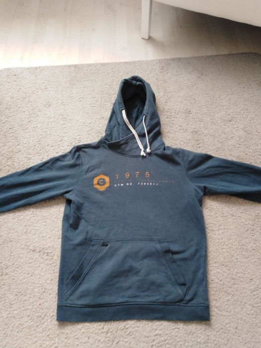 Vand bluza sport , produs de calitate, import Germania,mar.M