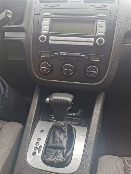 Vând vw golf 5 1.6 fsi 2005 automat