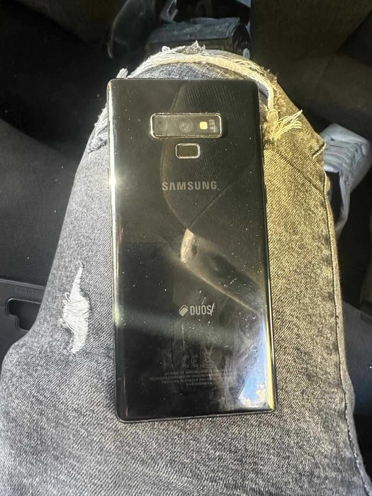 Samsung note 9 128 GB 6 RAM