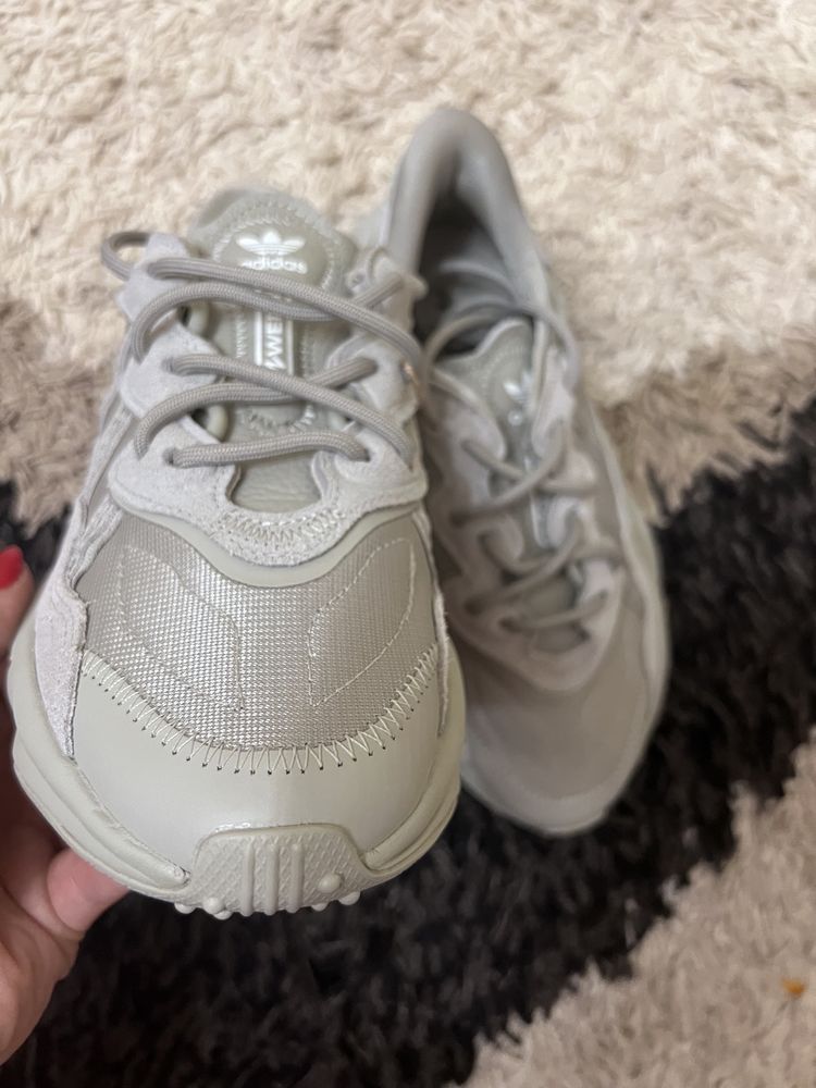 Adidas OzWeego J GY3139 #35 1/2 ;  #40