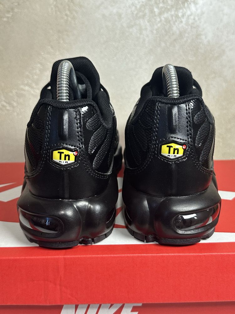 Мъжки маратонки Nike Air Max TN Plus Black Черни