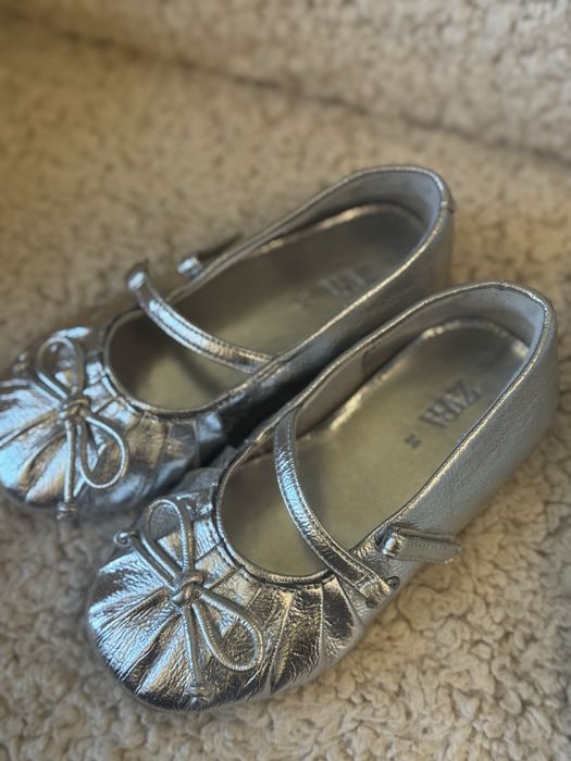 Balerini Zara marime 24 NOI