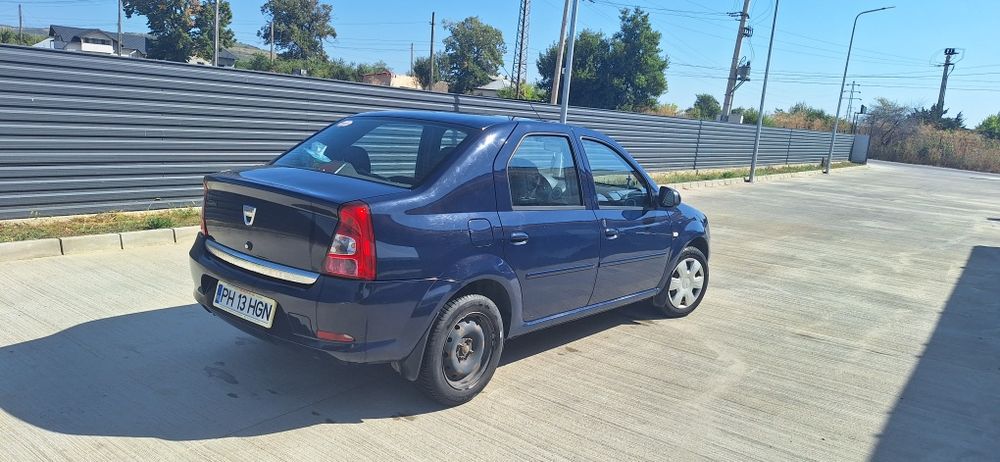 Logan Laureate, an 2011, GPL fabrică