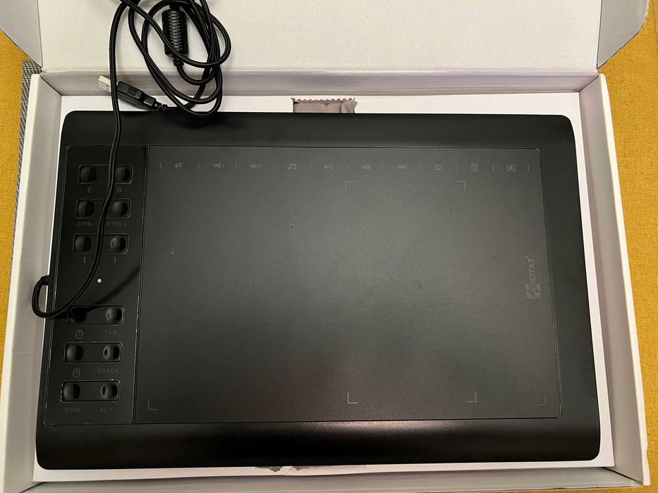 Tableta de desen, Excitat 10 x 6 inchi. Ca noua. In Garantie