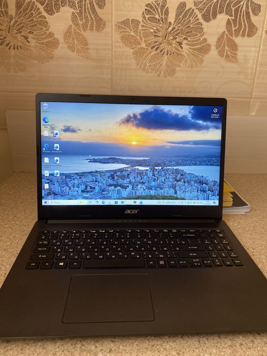 Ноутбук acer продается можно договорится