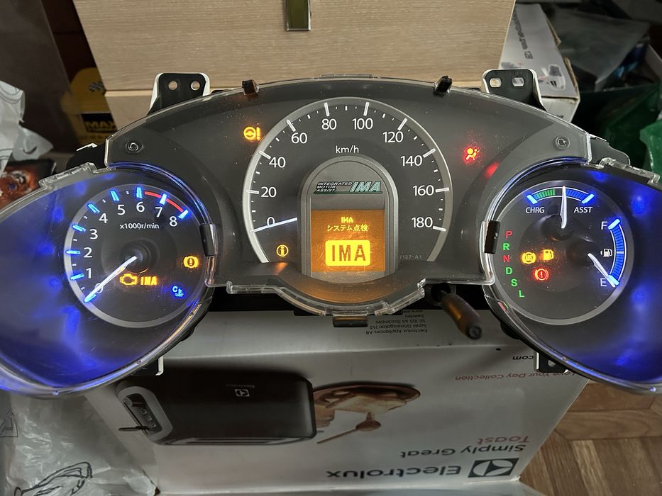 Щиток приборов Хонда Фит