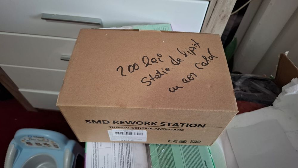 Statie de lipit cu aer cald