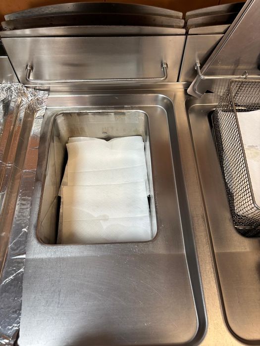 Fripteuza pe gaz 17l+17l - 28KW