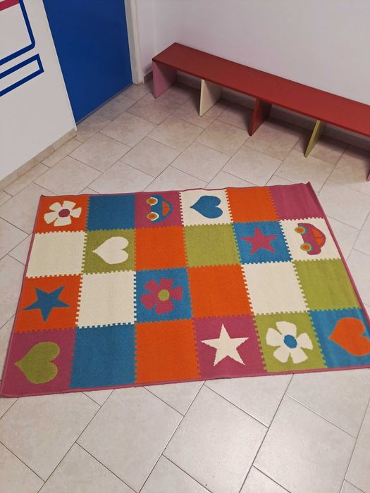 Пъстри и весели, детски килими с размери 1,20м. X 1,70м.