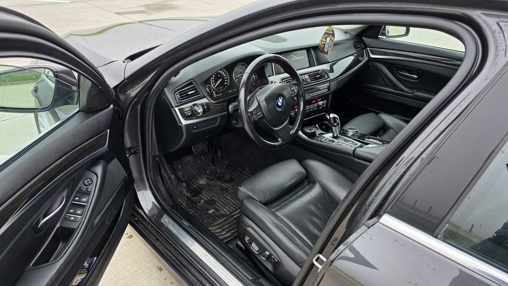 Bmw seria 5 f10 530 xd, camere, piele, navi, distributie schimbata