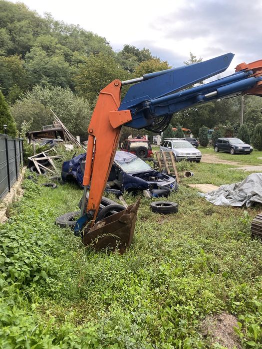 Vand excavator HItachi 5t