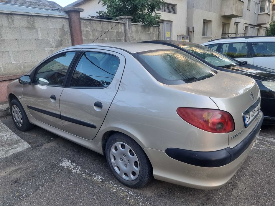 Vând Peugeot 206 – UNIC PROPRIETAR/achizitionata din reprezentanta RO
