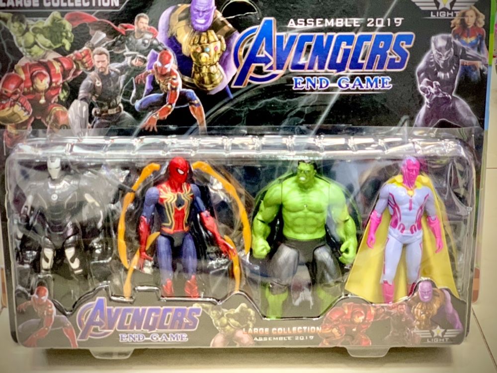 Маска,фигура и ръкавица Avengers /Спайдермен,Хълк,Железният
