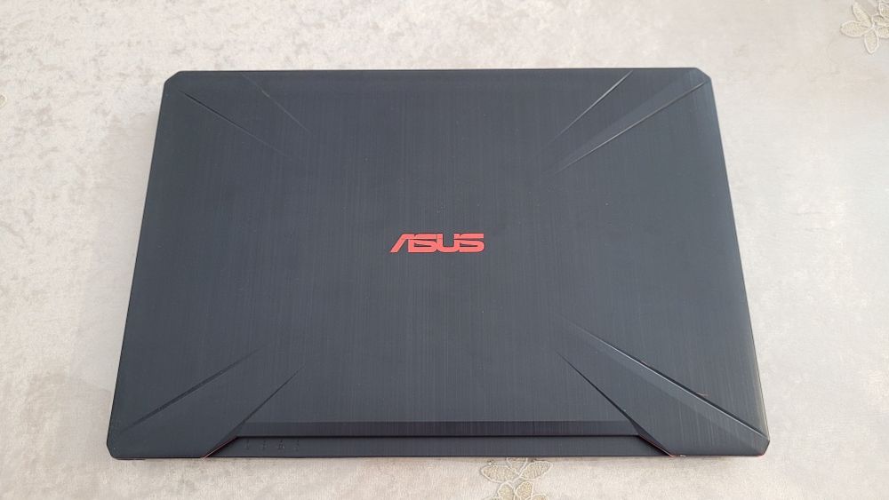 Laptop gaming ASUS FX504, 15.6", i5, GTX 1060, SSD 128gb + 1tb HDD