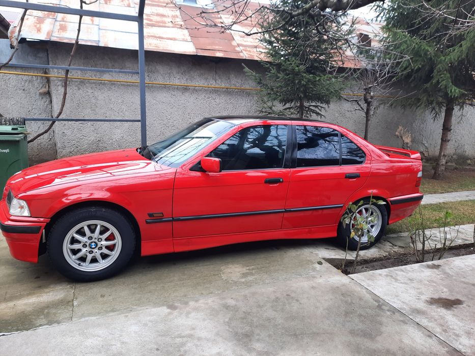 Bmw e 36  seria 3 berlina