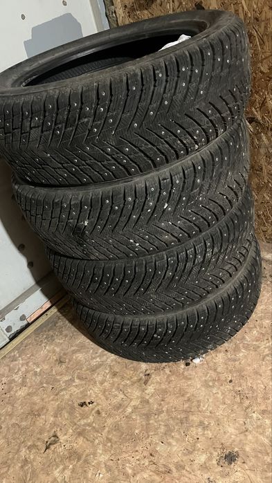 Продам шины 235/55/r20